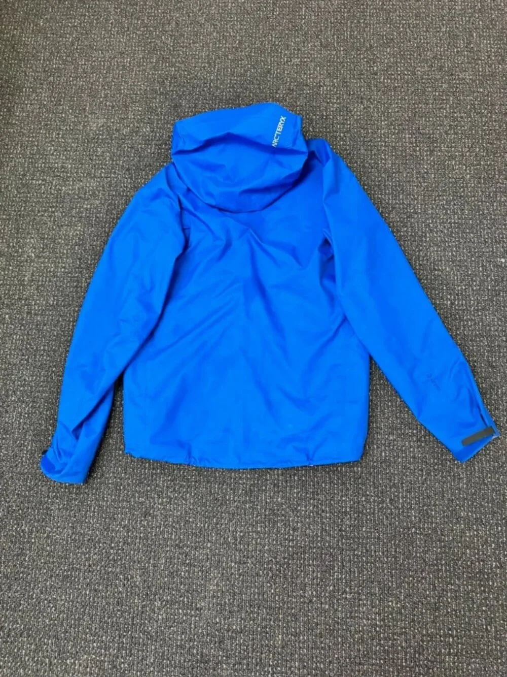 Arc'teryx Beta SL Waterproof Jacket Blue Size M